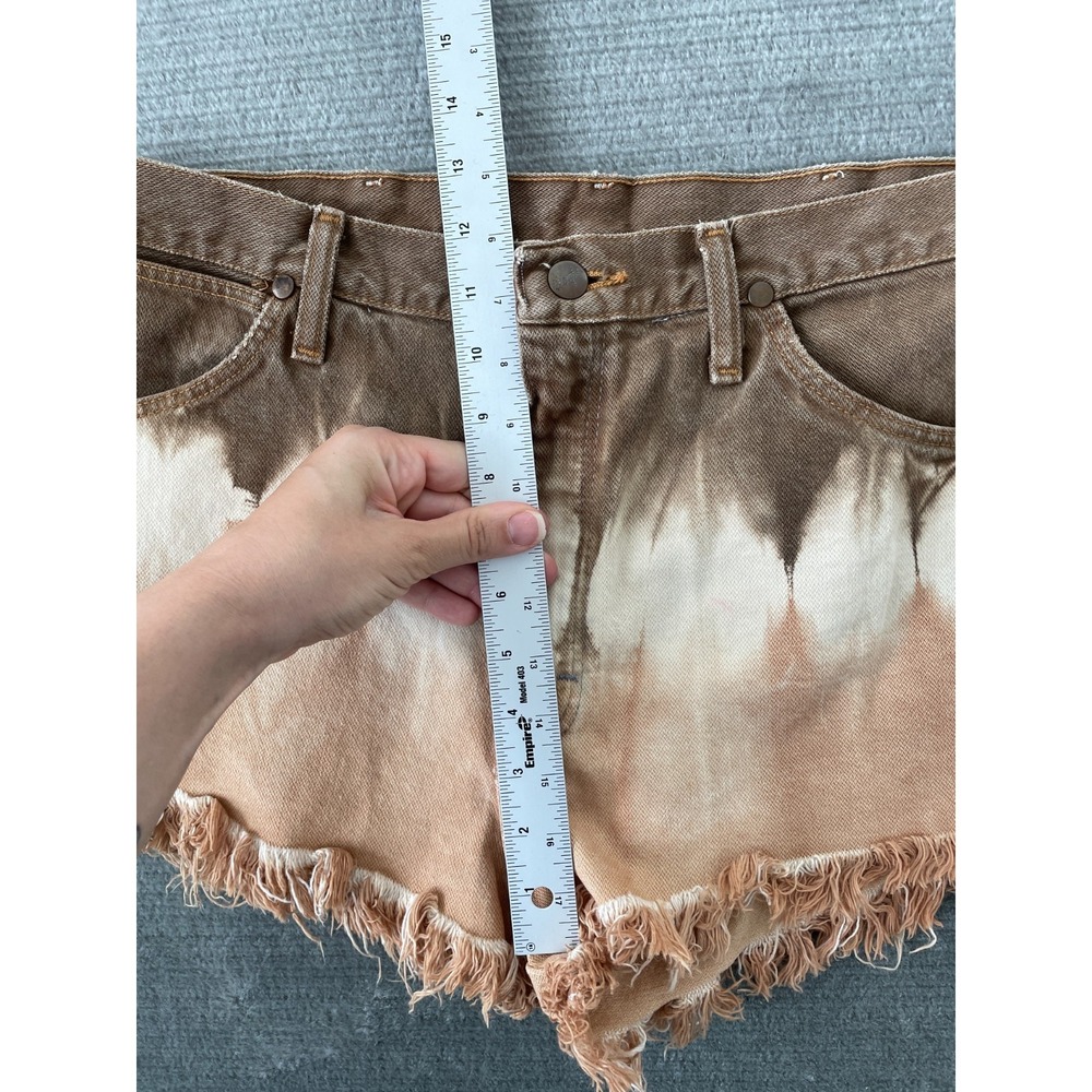 Vintage Upcycled Wrangler Cut Off Shorts Size 34" Tie Dye Ombre Brown 2" Rodeo - Picture 2 of 7